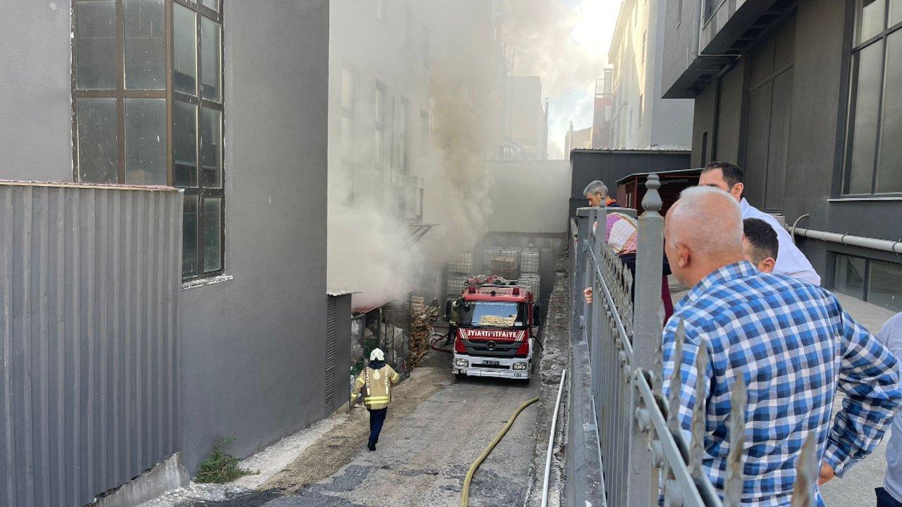 Beylikdüzü Haramidere Sanayi Sitesi'nde fabrika yangını!