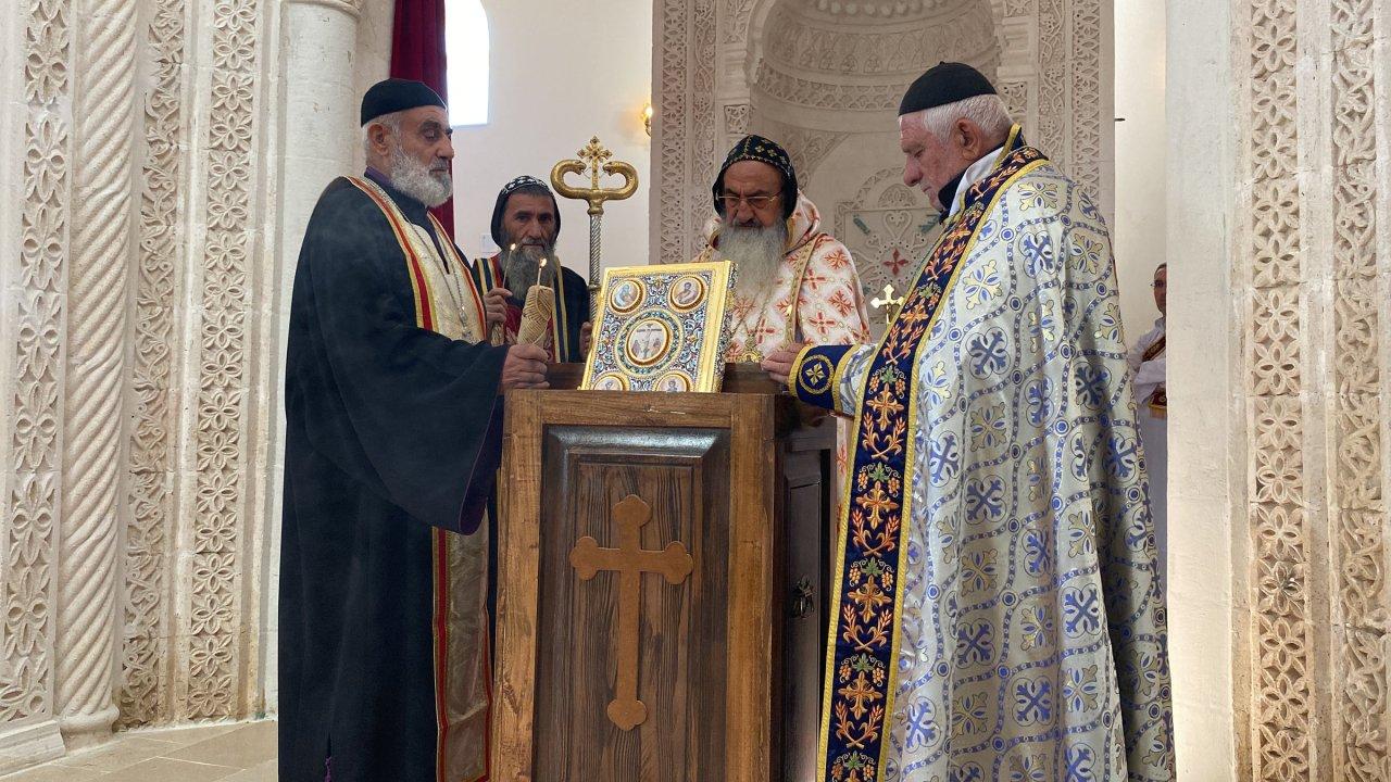 2 yıl süren restorasyonun ardından: 1700 yıllık Meryem Ana Kilisesi yeniden ibadete açıldı