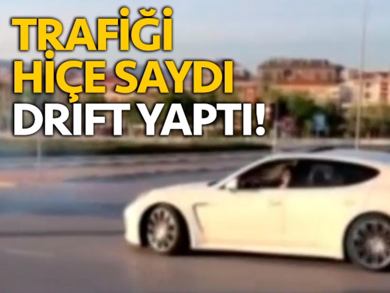 Önce yol kesti sonra drift yaptı!