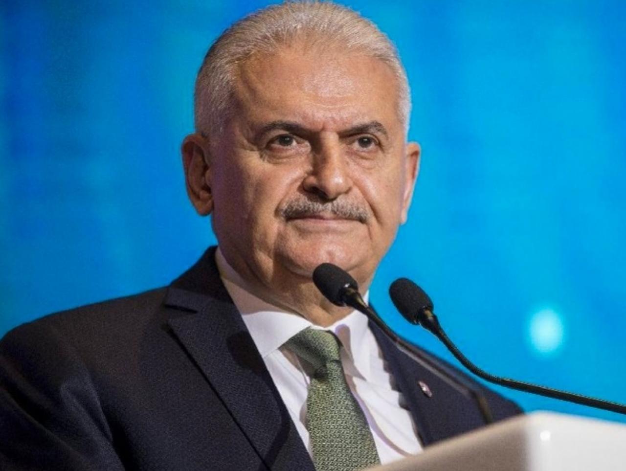 Binali Yıldırım'dan öğrencilere 10 GB internet, doğalgaza indirim, İSKİ'ye 1 saat bedava vaadi