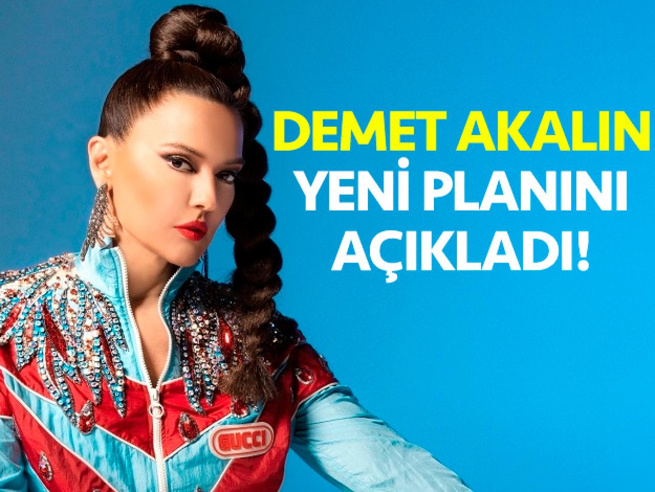 Demet Akalın yeni hedefini açıkladı: Siyaset