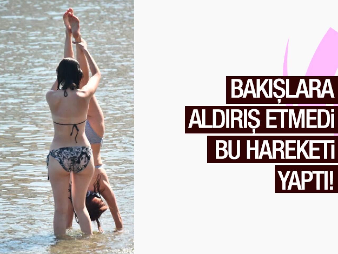 Elif Kaya yoga hareketleriyle bakışları üzerinde topladı