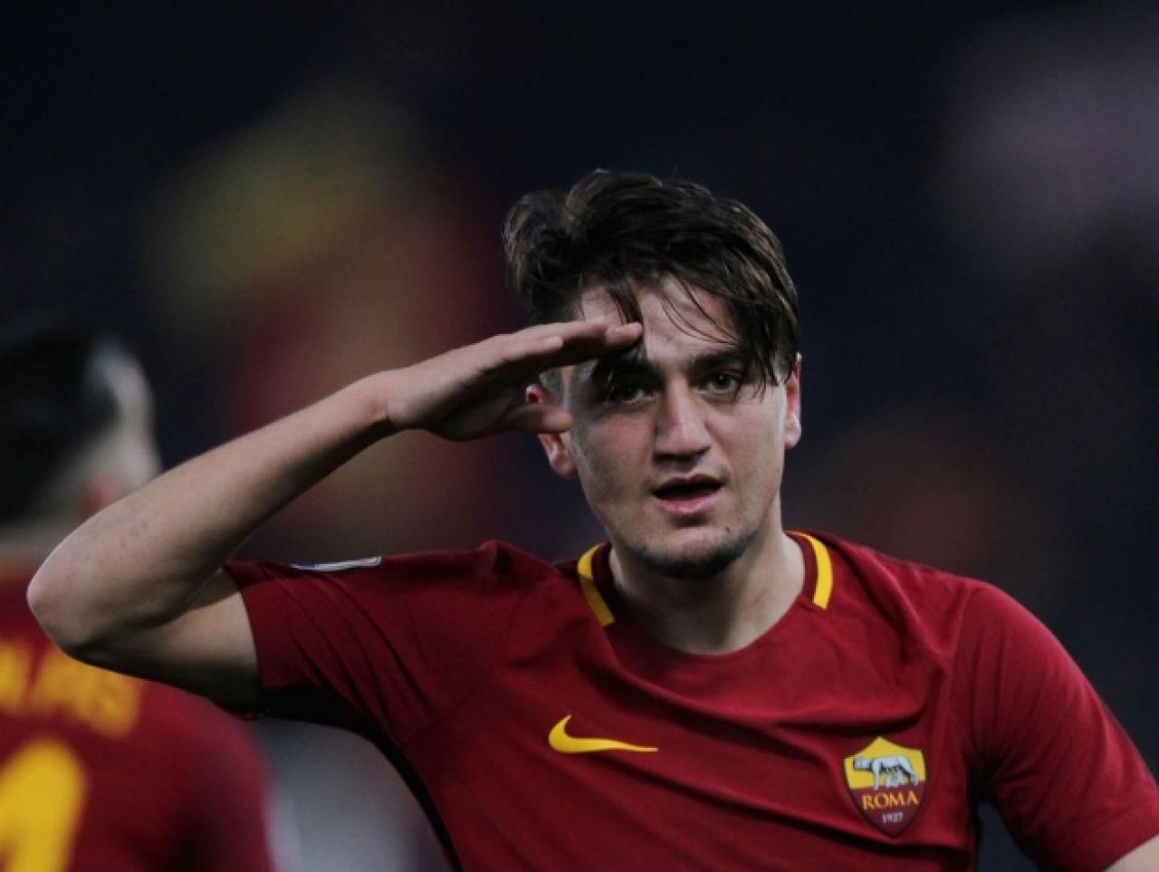 Cengiz Ünder AS Roma ile sözleşmesini uzattı