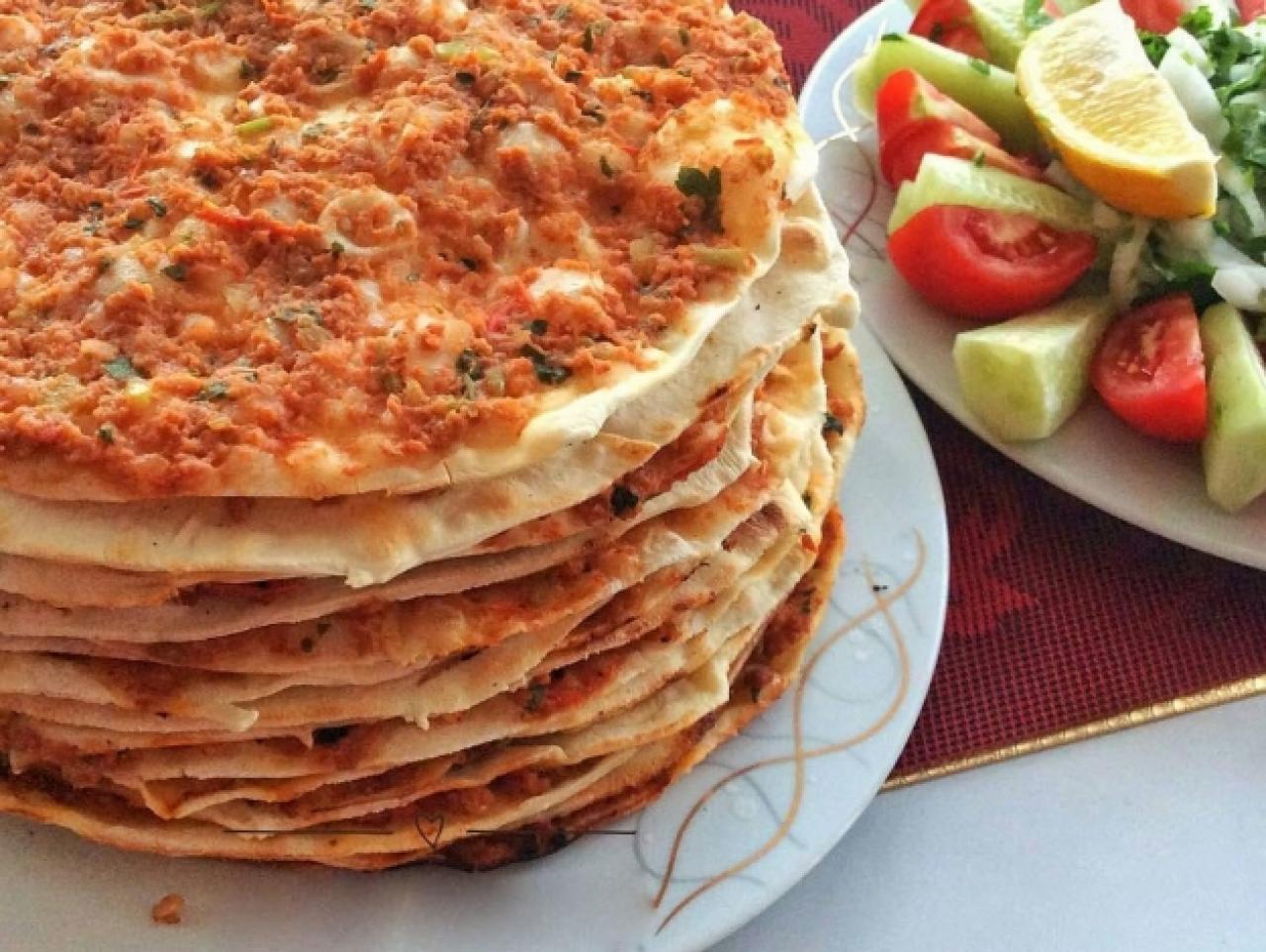 Gelinim Mutfakta Yufkadan Lahmacun nasıl yapılır? Tarifi ve malzemeleri nedir?