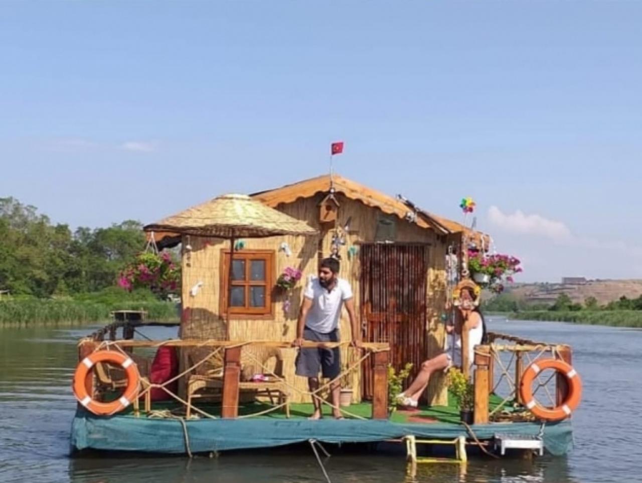 Beykoz'a gidin yüzen evi görün