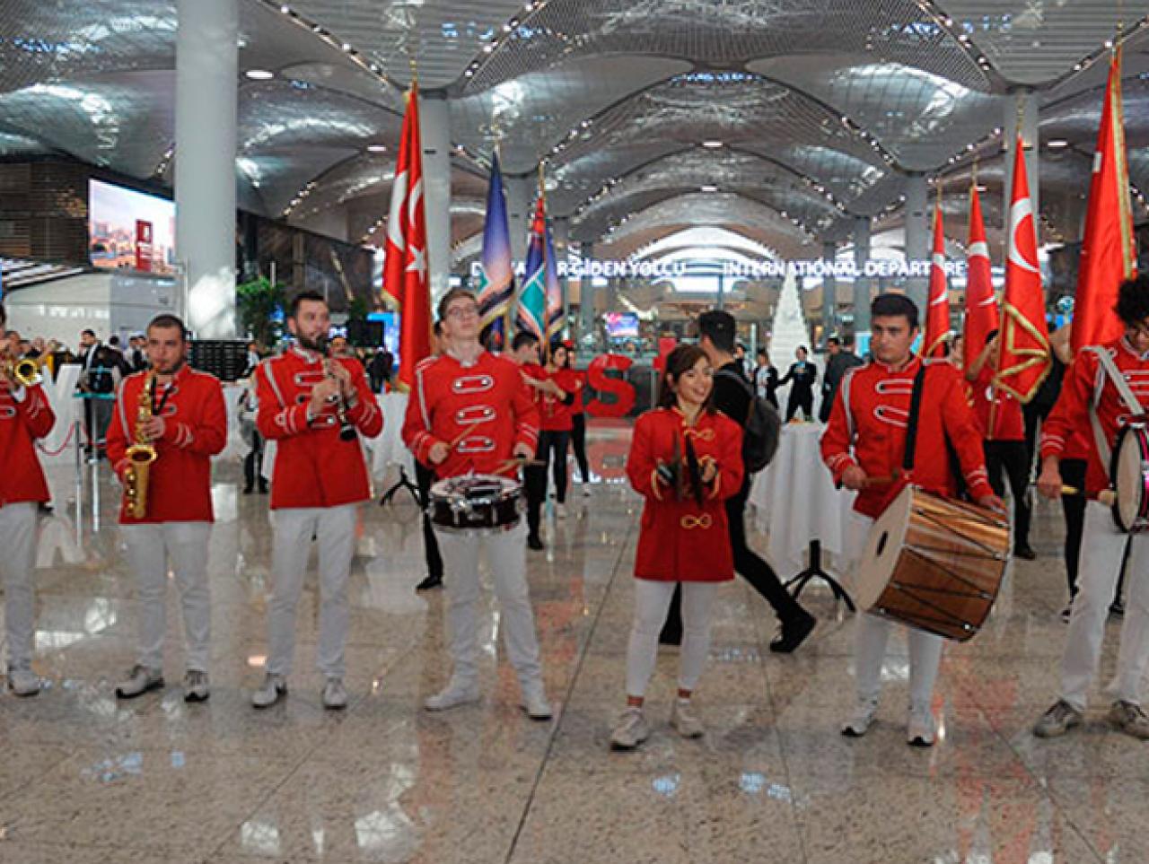 İstanbul Havalimanı'nda ''Cumhuriyet Bayramı'' ve ''1. yıl dönümü'' coşkusu