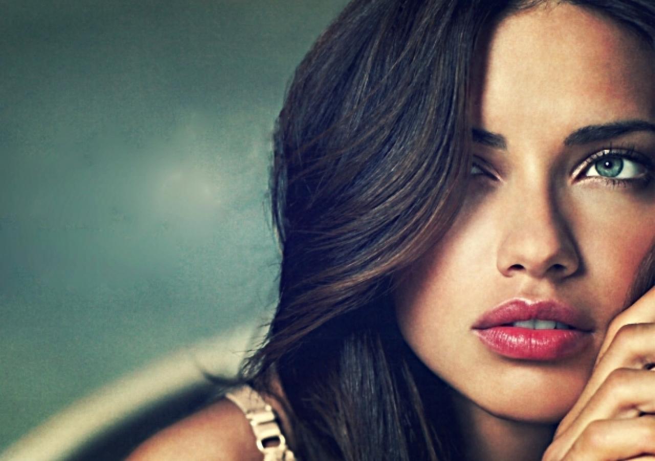 Adriana Lima Metin Hara'dan hamile mi kaldı! Flaş iddia