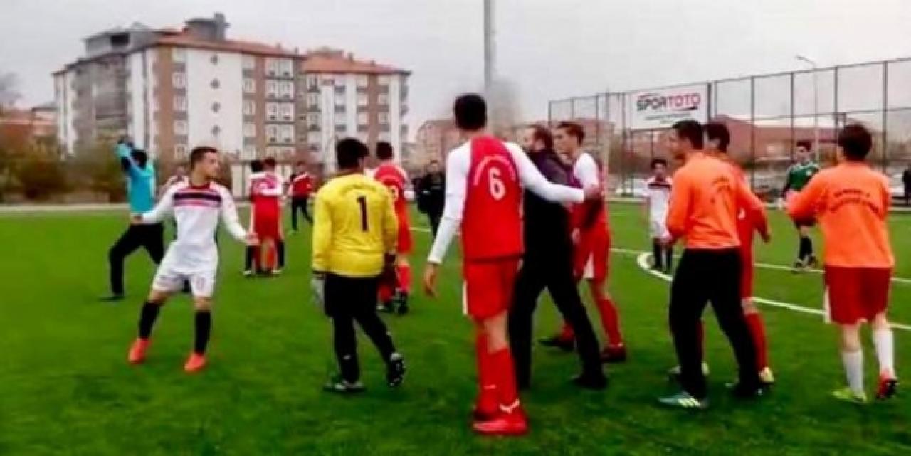 Çorum'da U-19 maçında kavga çıktı