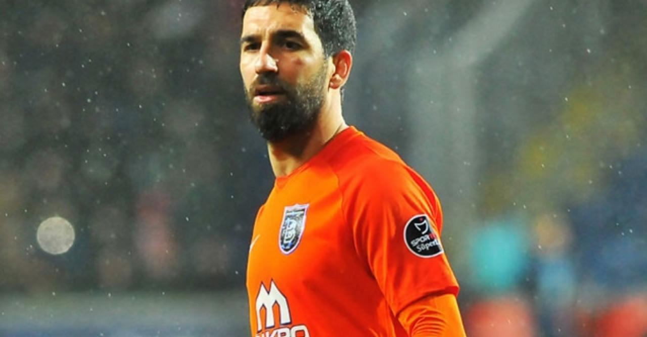 Arda Turan: Futbol oynamaya devam edeceğim