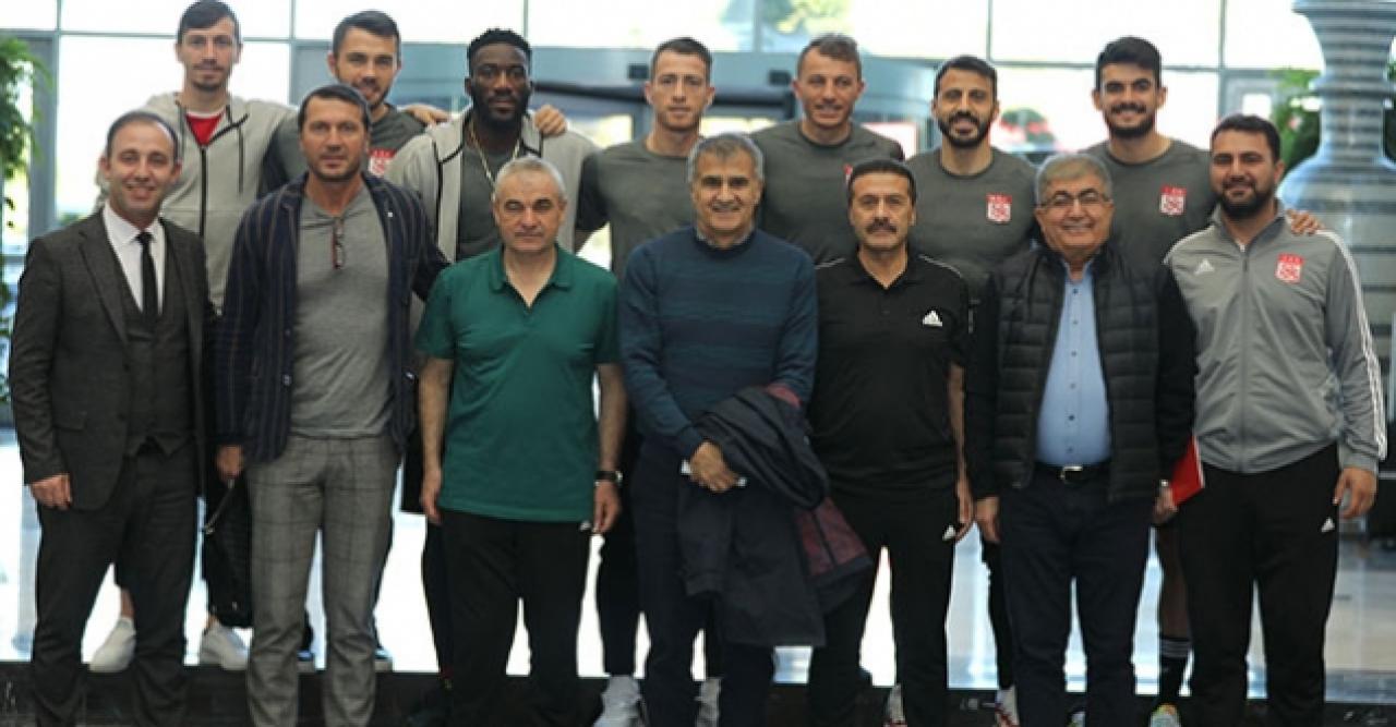 Şenol Güneş, Sivasspor kampını ziyaret etti