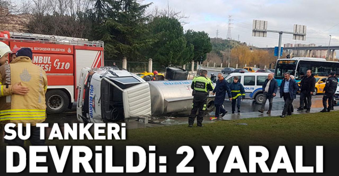 Belediyenin su tankeri devrildi: 2 yaralı