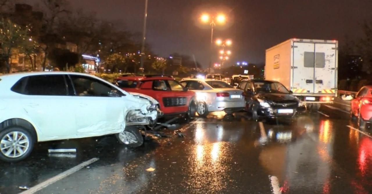 İstanbul'da korkunç kaza! 10 araç birbirine girdi