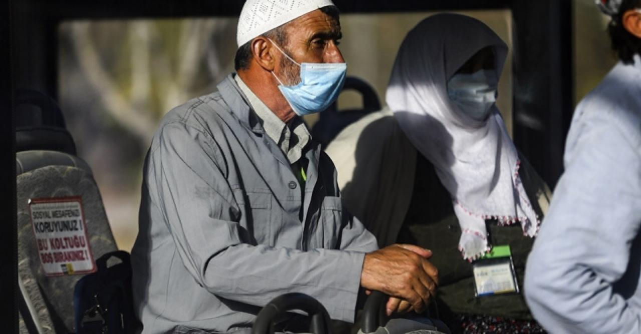 168 kişilik kafile Umre'den döndü