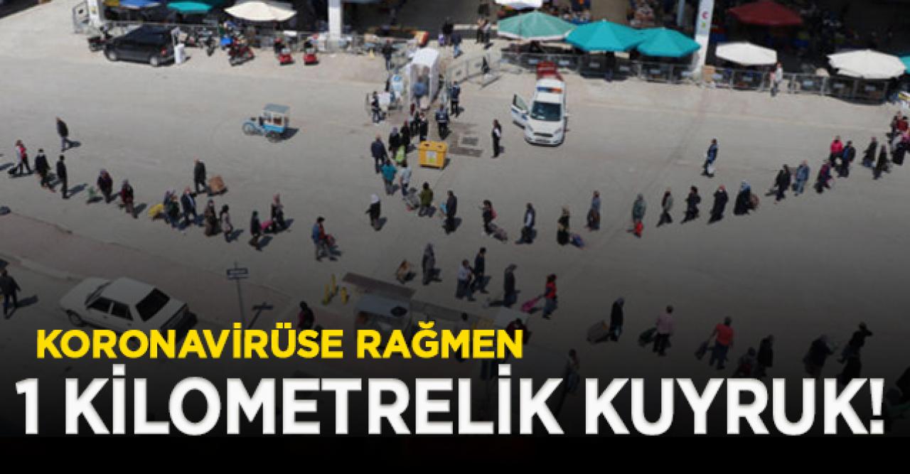 Pazar için 1 kilometrelik kuyruk oluştu