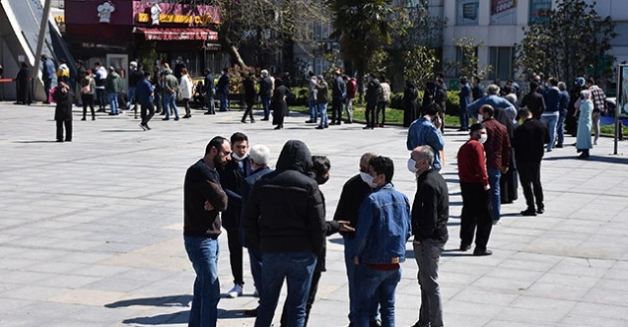 Gaziosmanpaşa'da seyahat izni kuyruğu