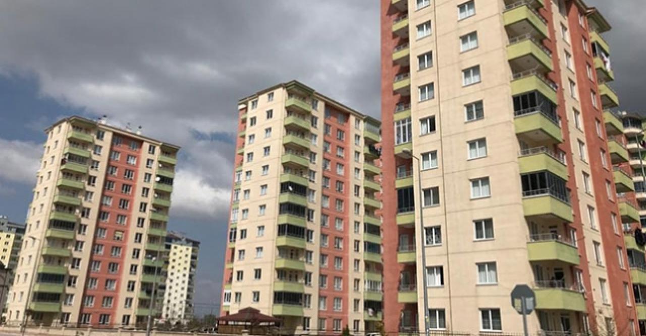 Apartman görevlisinin testi pozitif çıkınca, 3 bina karantinaya alındı