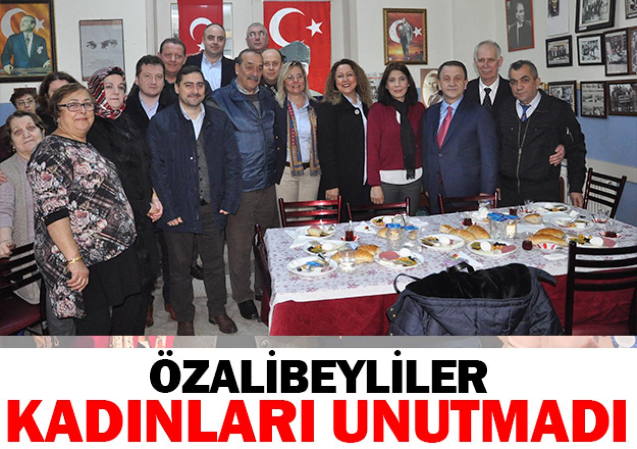 Öz Alibeyliler kadınları unutmadı