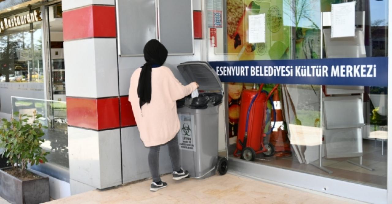 Esenyurt'ta elli noktaya atık kutusu