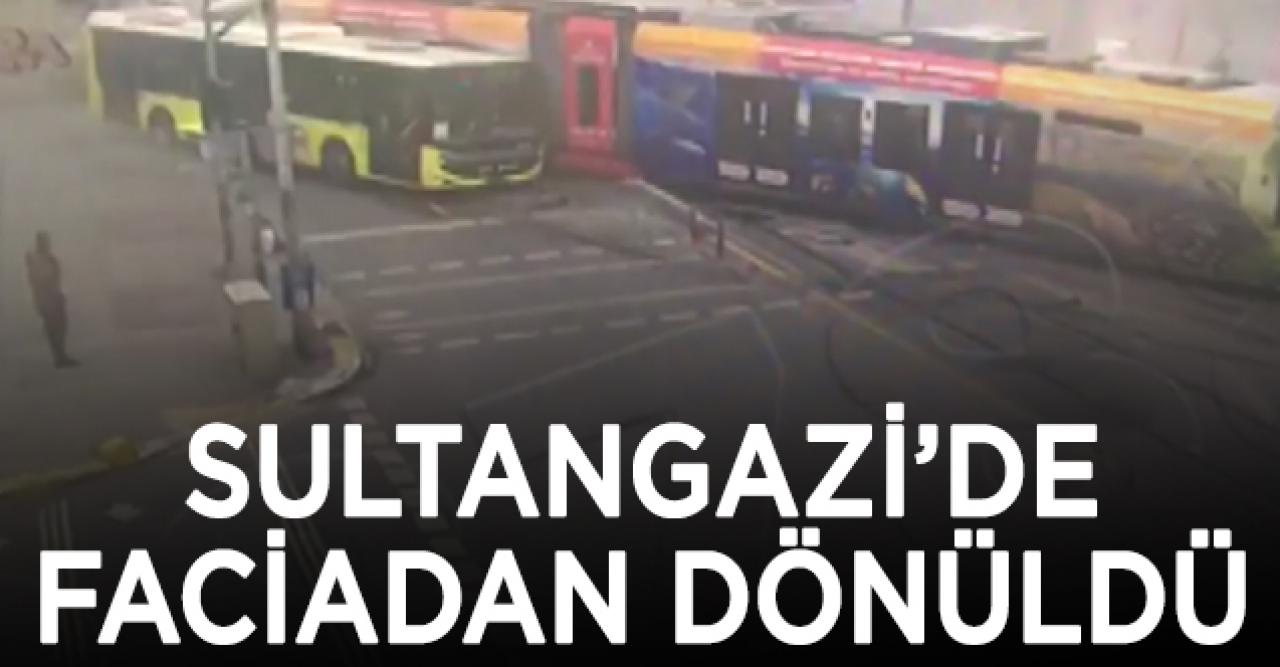 Sultangazi'de tramvay ile otobüs çarpıştı: 2 yaralı