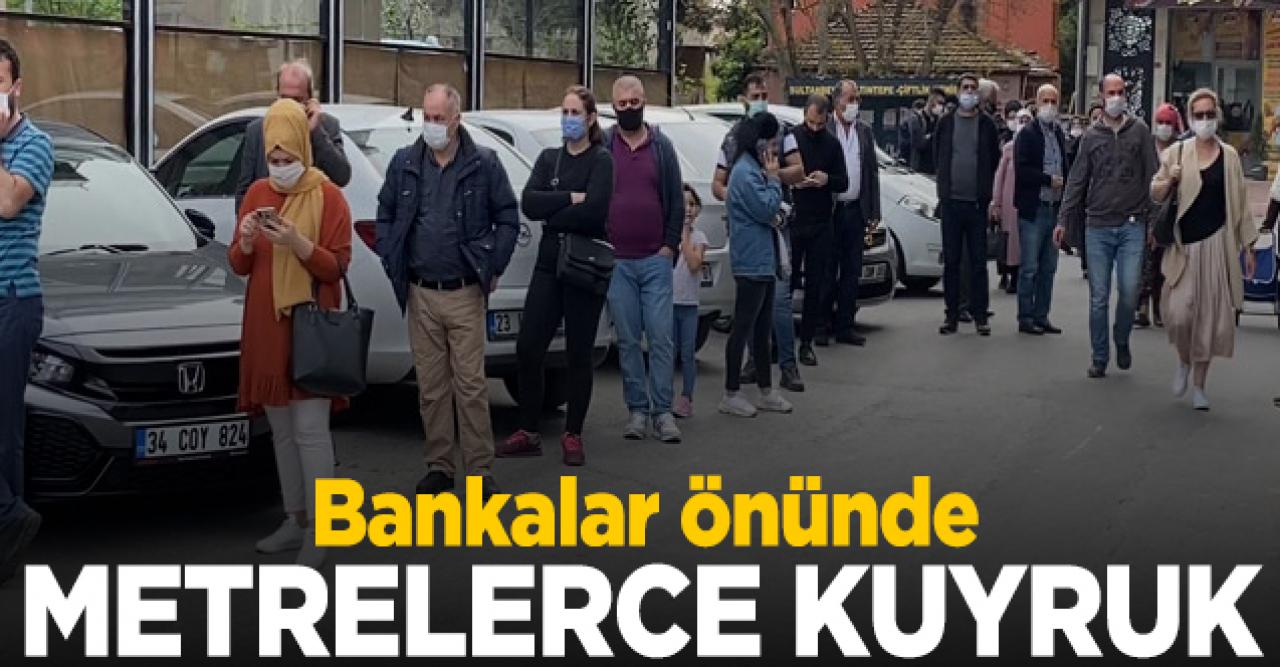 Sultanbeyli'de metrelerce banka kuyruğu