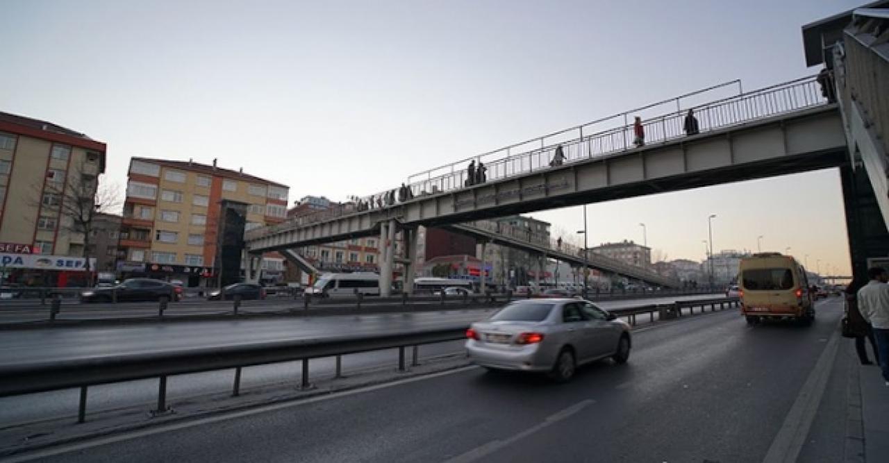 İstanbul'un yaya üst geçitleri yenileniyor