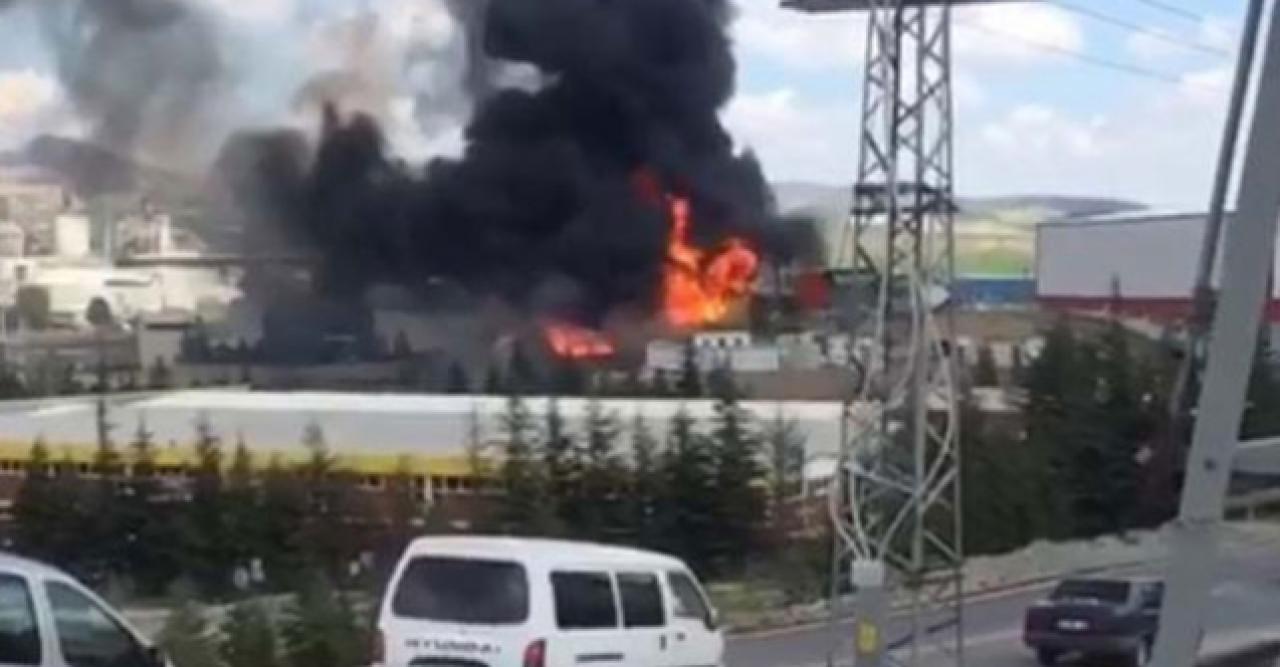 Ankara'da, boya fabrikasında yangın