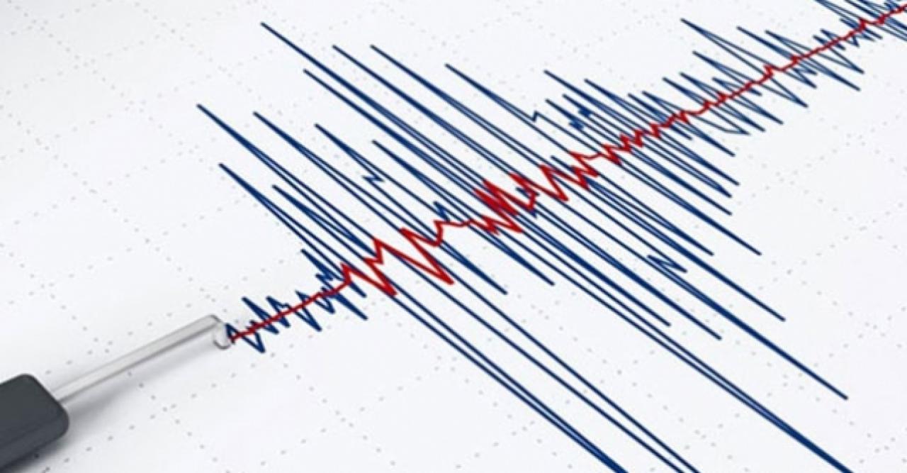 Endonezya’da 6.9 büyüklüğünde deprem