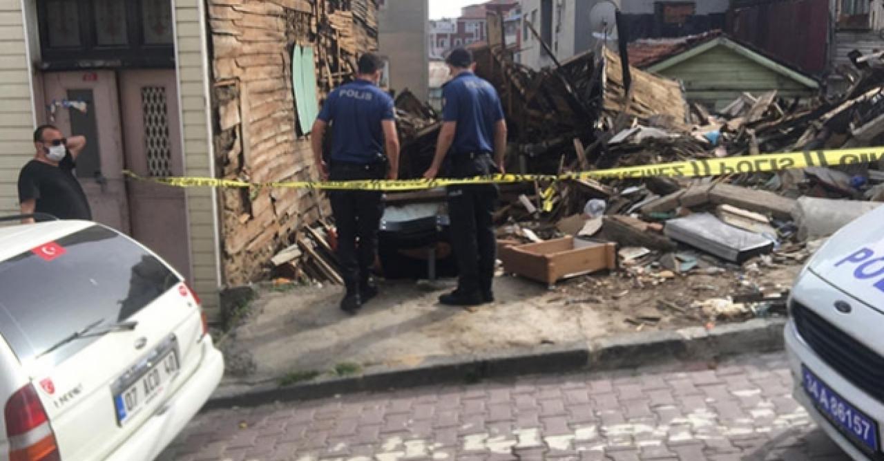 Beyoğlu'nda yanmış binada yanmış insana ait kafatası çıktı