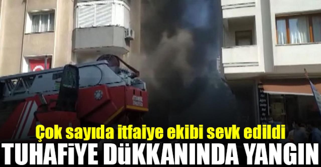 Kadıköy'deki tuhafiye dükkanında yangın! İtfaiye ekipleri sevk edildi