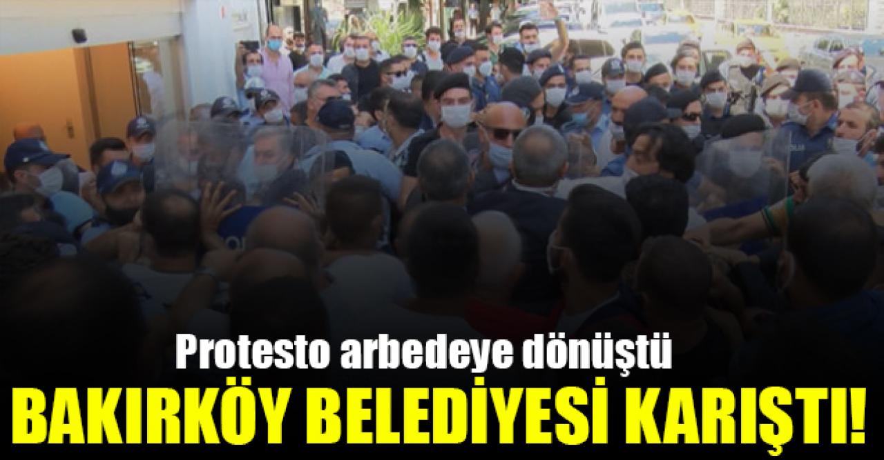 Bakırköy Belediyesi binası önünde protesto! Arbede başladı...