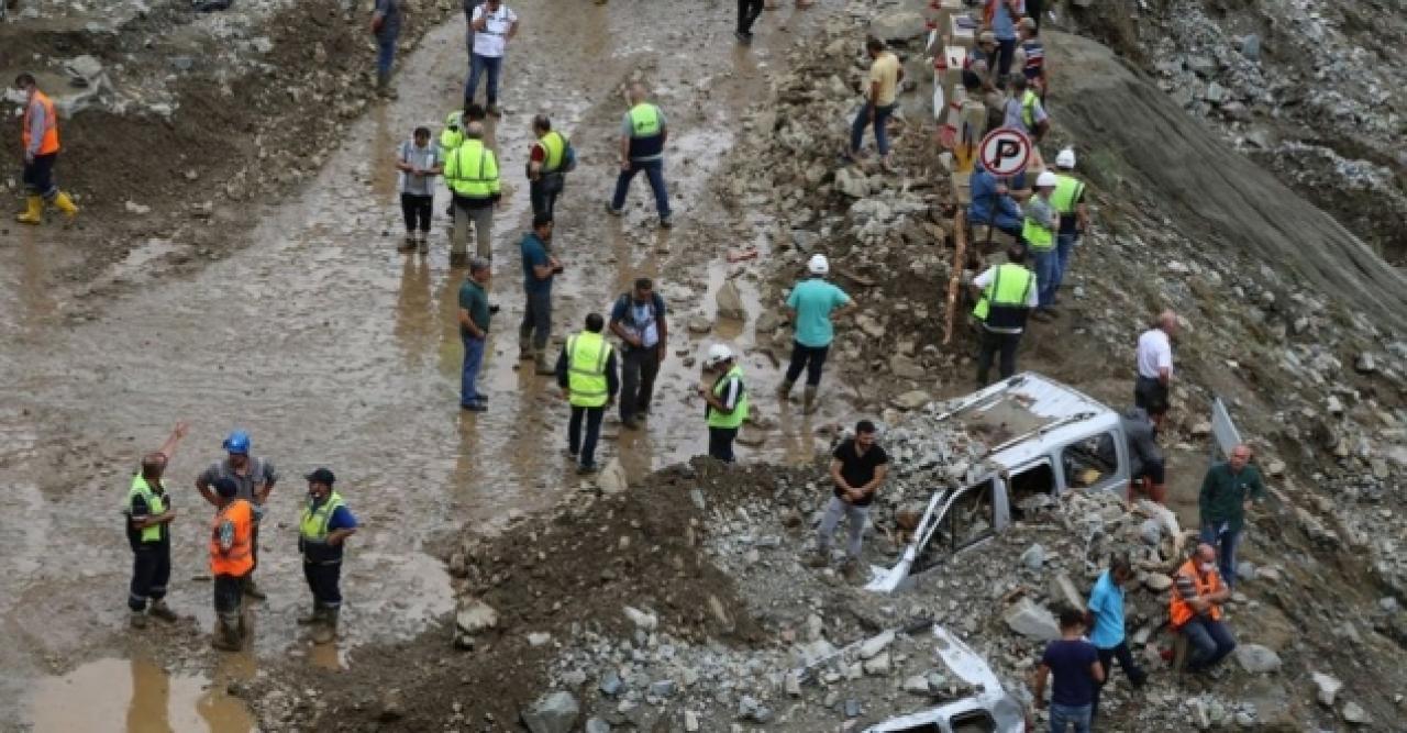 Bakan Kurum'dan Artin ve Rize'de yaşanan sel felaketine ilişkin açıklama