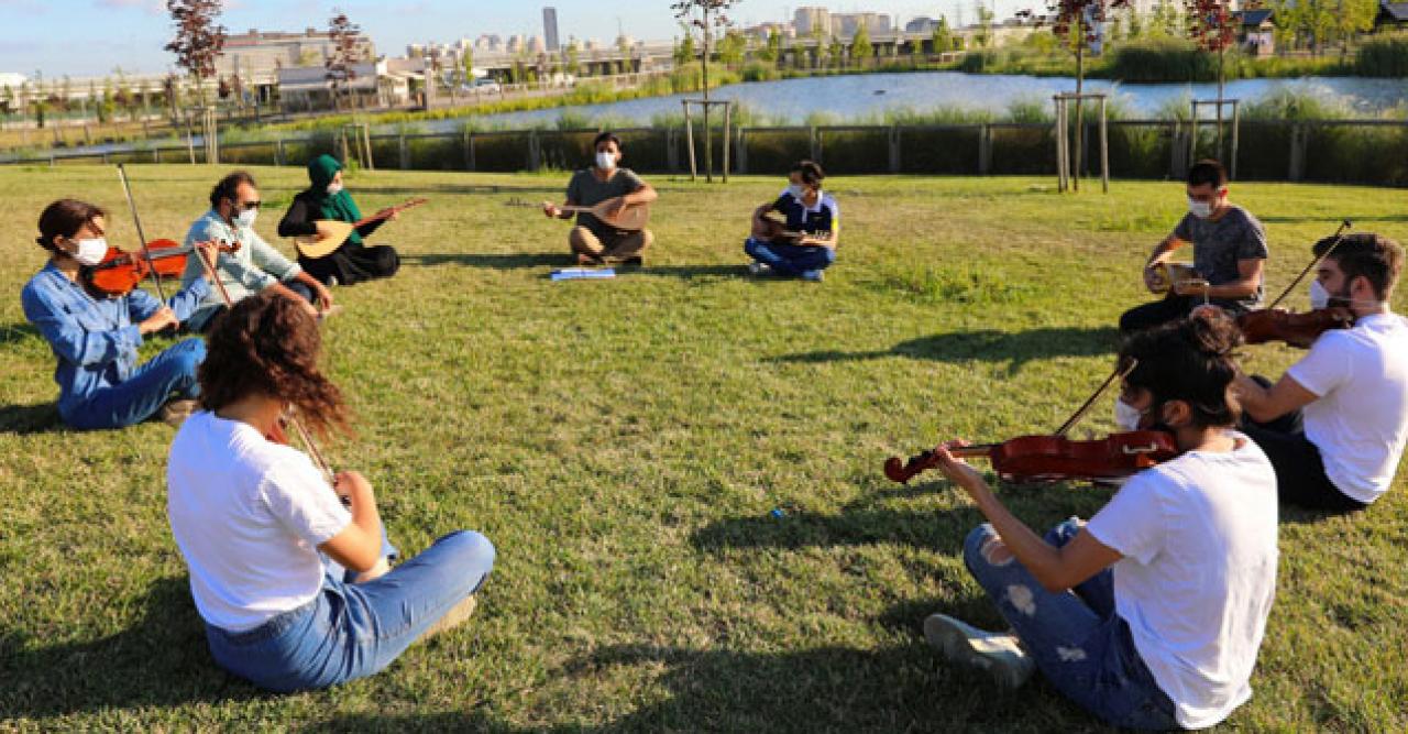 Millet Bahçesi’nde müzik eğitimi