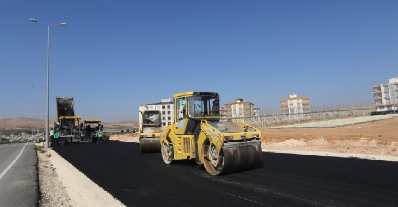 Kartal'da asfalt çalışmaları devam ediyor