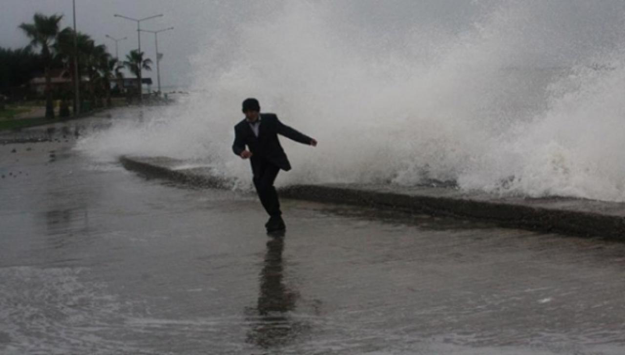 Meteoroloji'den fırtına ve şiddetli yağış uyarısı