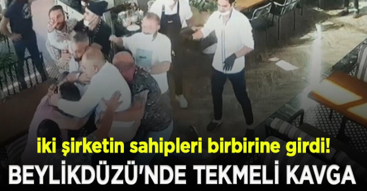 Beylikdüzü'nde iki şirketin sahipleri arasındaki kavga kamerada