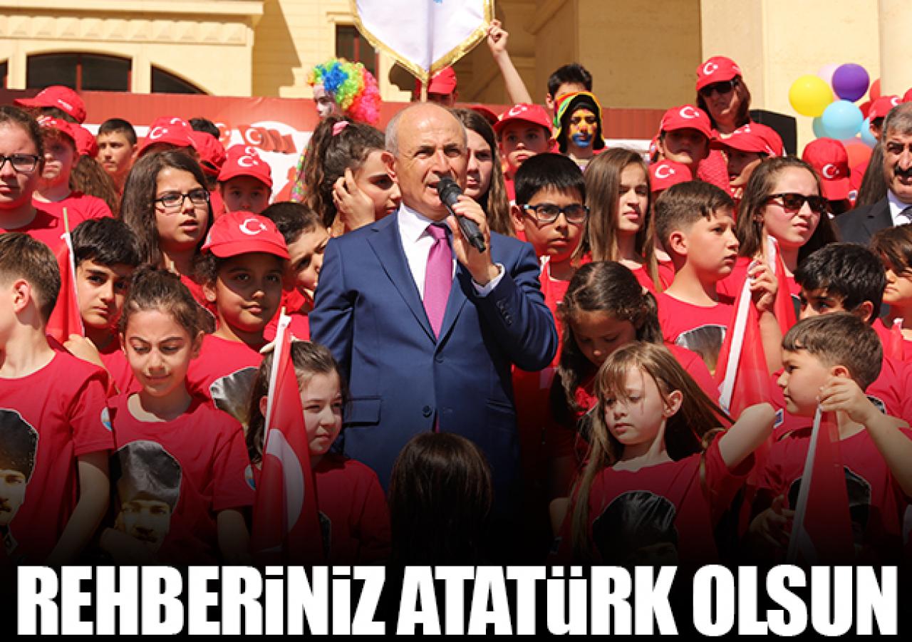 Rehberiniz Atatürk olsun