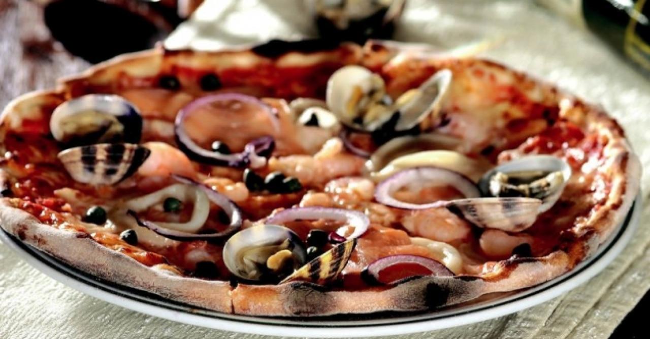 Masterchef Türkiye deniz mahsülleri pizza (Pizza Di Mare) tarifi, yapılışı ve malzemeleri