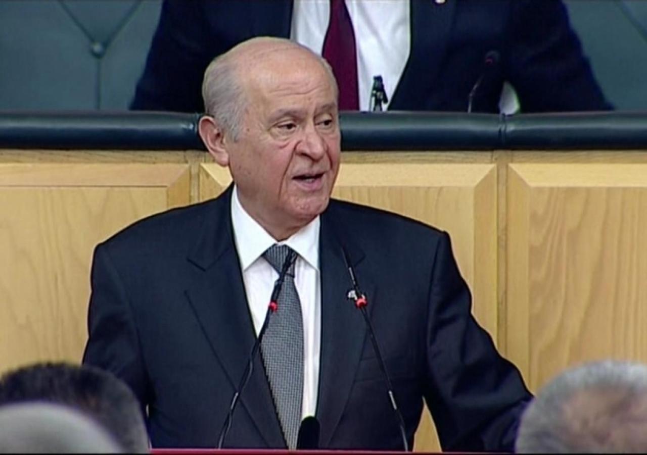 Bahçeli'den Beşiktaş'a: Kararından dönmelidir