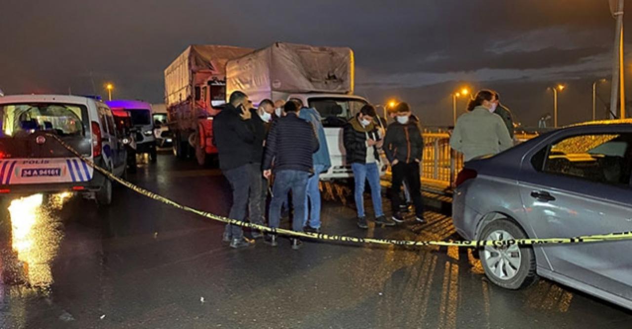 Pendik'te kamyonet içinde cinayet