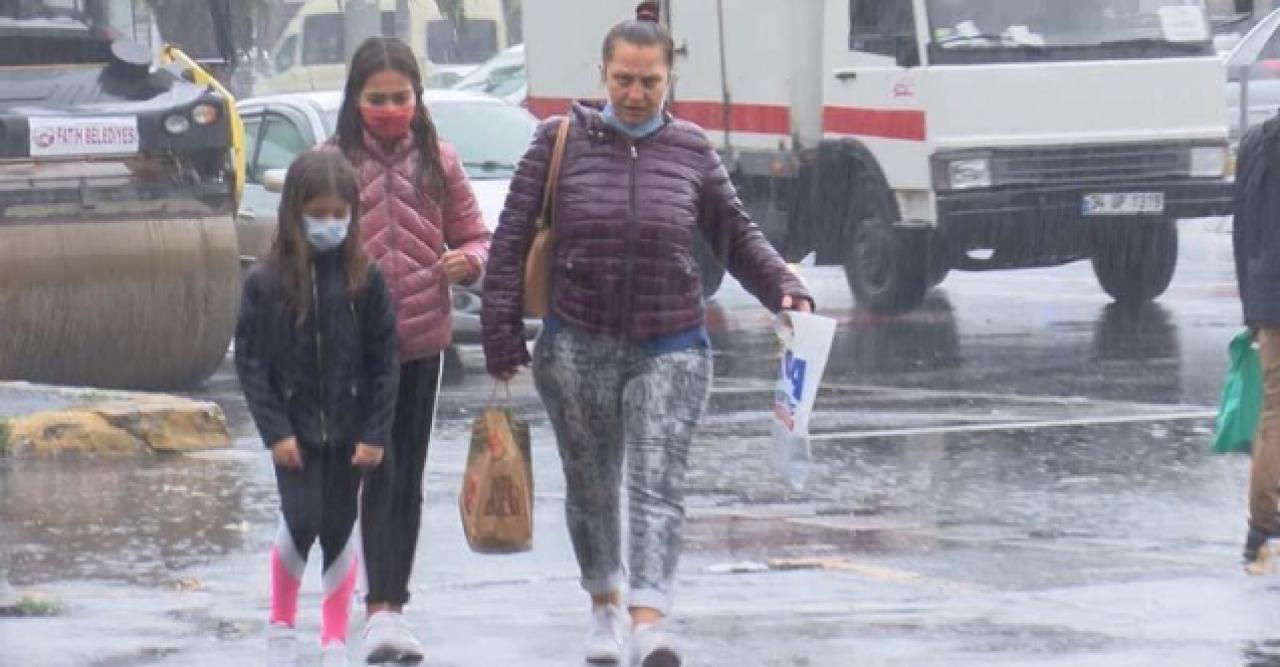 İstanbul'da sağanak bastırdı!