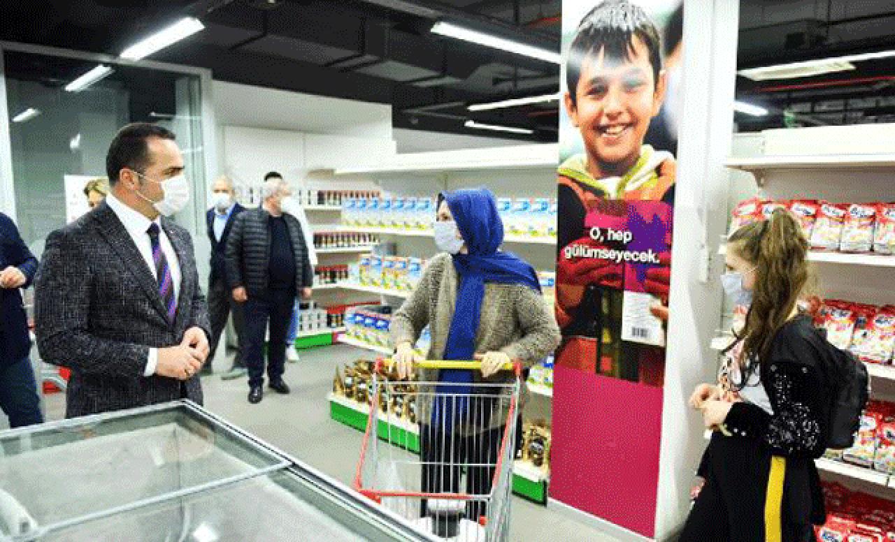 İhtiyaç sahipleri için sosyal market; gelinlik de var