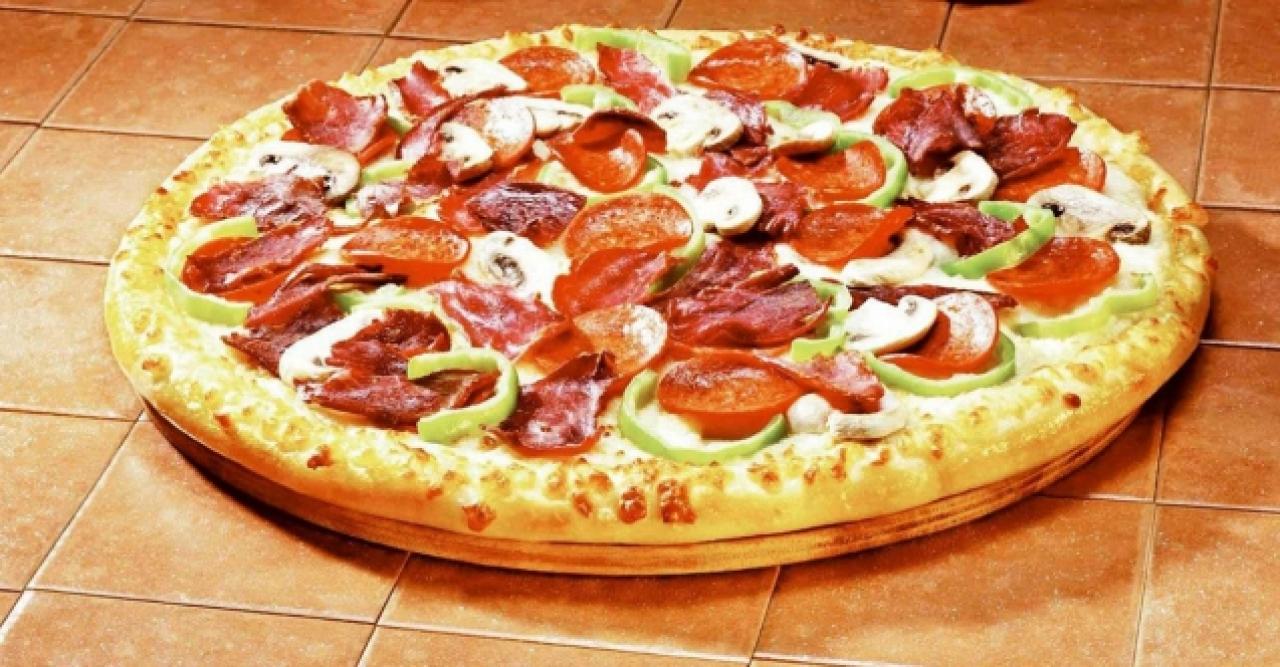 Kızılay'dan 'Askıda pizza' kampanyası