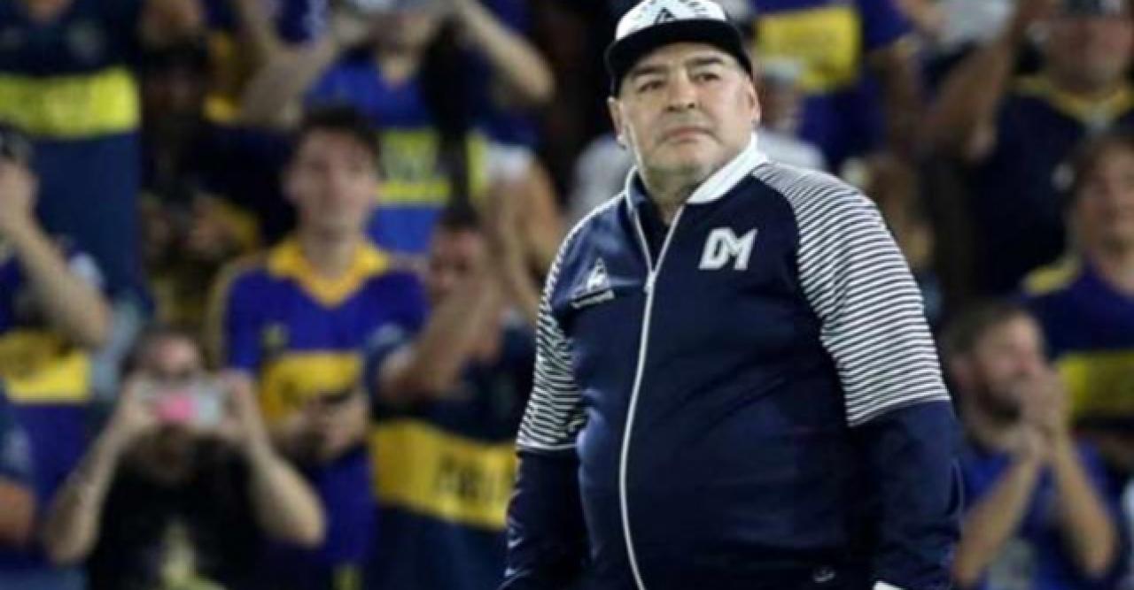 Diego Armando Maradona hayatını kaybetti