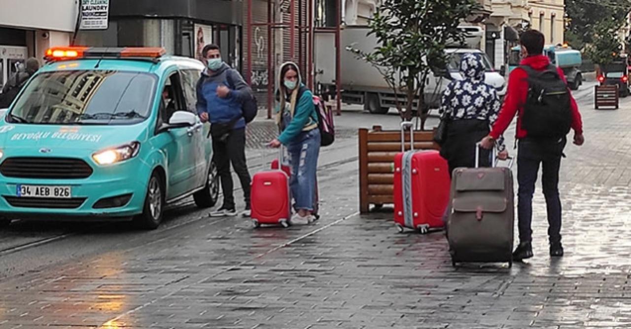 Taksim Meydanı ve İstiklal Caddesi turistlere kaldı