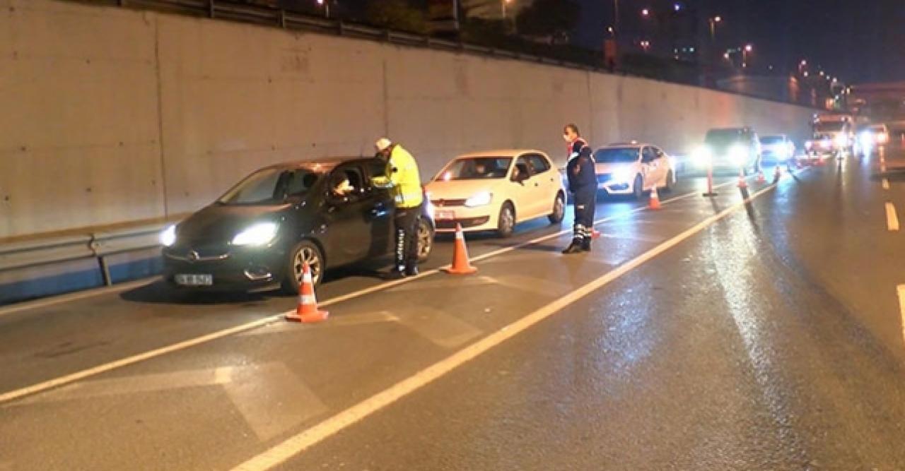 Sokağa çıkma kısıtlamasında denetim; alkollü ve ehliyetsiz yakalandı