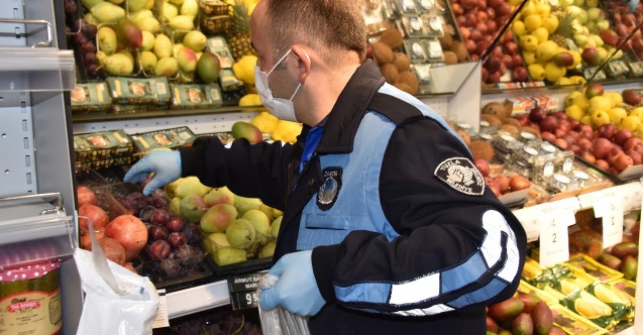 Alışverişlerini zabıta yapıyor