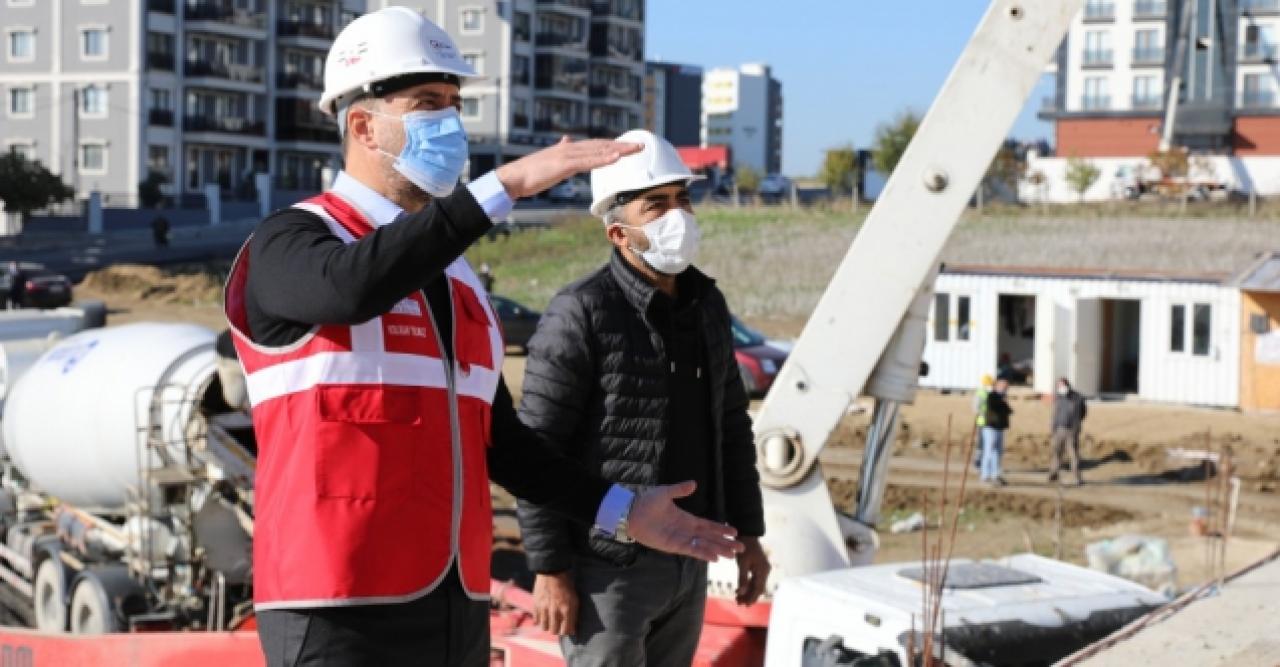 Başkan Volkan Yılmaz'dan kapalı yüzme havuzu inşaatına ziyaret