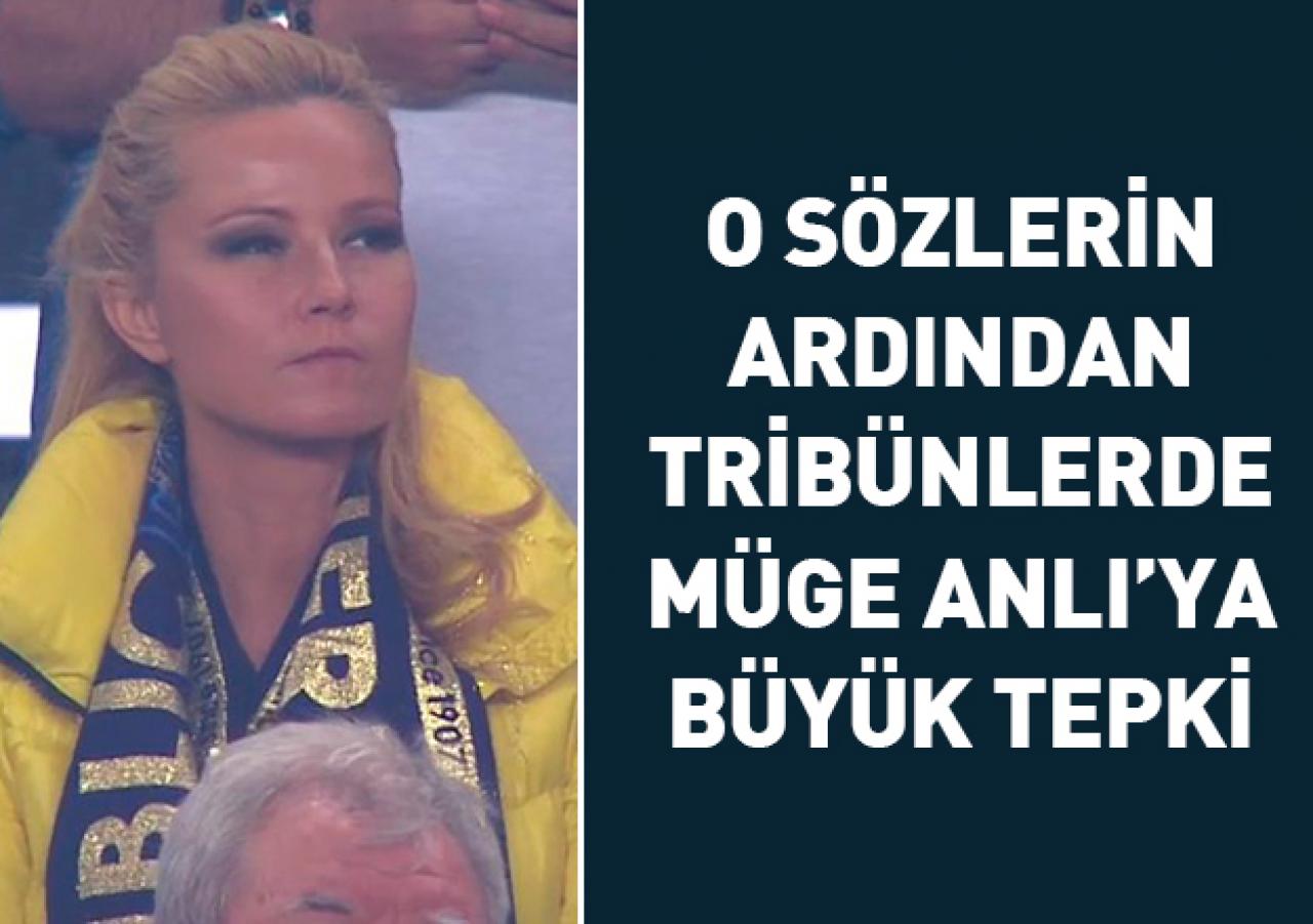 Beşiktaş tribünlerinde Müge Anlı ve annesine küfür