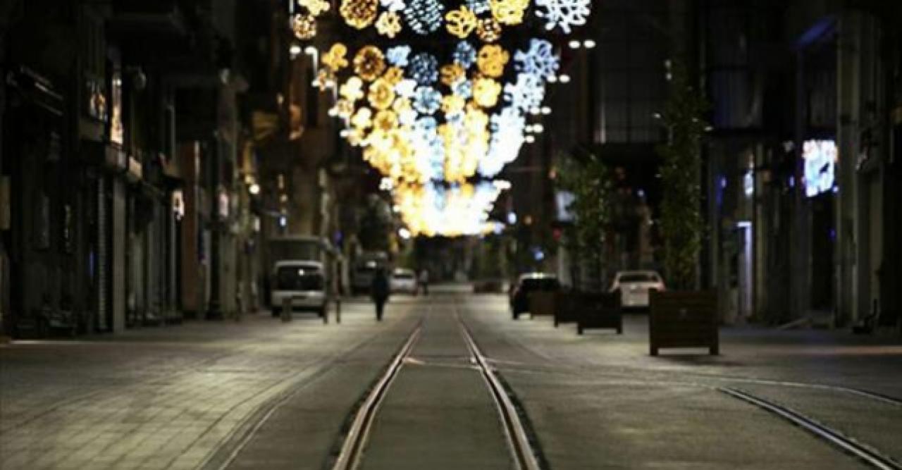 İçişleri Bakanlığı'ndan kısıtlama uyarısı: Vatandaşlarımız saat 21.00'den önce evlerinde olacak şekilde hareket etmeli