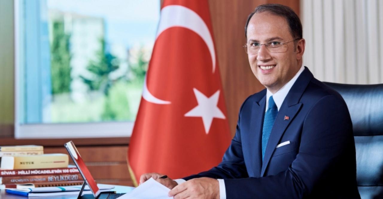 Mehmet Murat Çalık birinci oldu